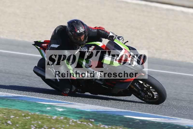 /Archiv-2024/02 29.01.-02.02.2024 Moto Center Thun Jerez/Gruppe gruen-green/641